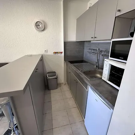 Climatisé 30m² Avec Piscine à 50m De La - Fr-1-731-107 Apartamento *