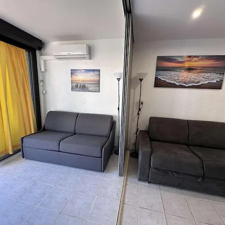 Climatisé 30m² Avec Piscine à 50m De La - Fr-1-731-107