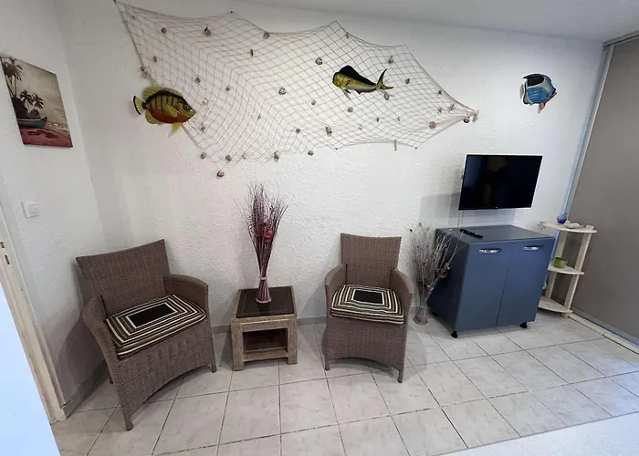 Climatisé 30m² Avec Piscine à 50m De La - Fr-1-731-107 *